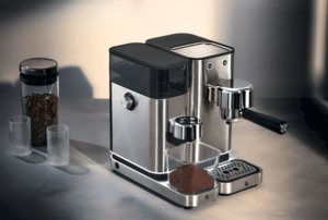 Speziell an das Design der WMF Lumero Espresso Siebträger-Maschine angepasst, bilden beide Maschinen zusammen ein harmonisches Team