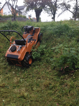Der AS 940 Sherpa 4WD RC ist im ferngesteuerten Betrieb bis 39 Grad Hangneigung geeignet (Foto: Marco Weber, Ilsfeld)