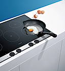 Mit Siemens discControl ist der Drehknebel jetzt im 21. Jahrhundert angekommen. discControl gibt es neu für Induktions- und Glaskeramikkochstellen von Siemens