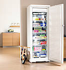 Miele hat zahlreiche Kühl- und Gefriergeräte im Programm, die in der besten Energieeffizienzklasse A++ eingestuft sind. Neben dem Energieverbrauch sollte man aber auch auf die lange Lebensdauer und besondere Features wie NoFrost-System, Null-Grad-Zone (PerfectFresh) oder dynamische Kühlung achten<br>(Fotos: Miele)