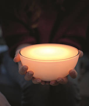 Das neues Mitglied der kabellosen Philips hue-Familie, das vorzugsweise via Smartphone oder Tablet bedient wird: hue Go für den Einsatz überall und immer