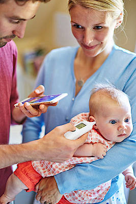 Die uGrow App von Philips Avent steht kostenlos zum Download für iOS und Android betriebene Endgeräte bereit und bindet auch das neue Smart Ohr Thermometer ein