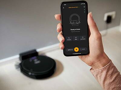 Die neue Miele Scout App ermöglicht die Bedienung auch von unterwegs – für ein sauberes Zuhause zum