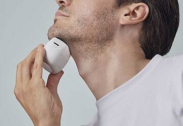 Kontrolle und Spitzenleistung versprichen die neuen minimalistischen Rasierern, die perfekt in die Handfläche passen