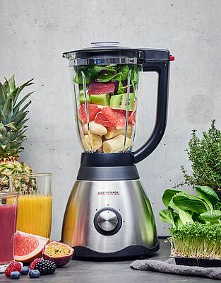 Der Vital Mixer Pro von Gastroback sorgt unter anderem für frische Drinks im Sommer