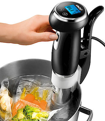 Die Unold Profis für das schonende Vakuumgaren: Vakuumiergerät Design und der kompkate Sous Vide Stick