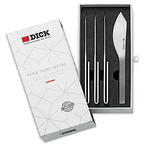 Die neuen Steak- & Tafelmesser Ajax Pure Metal mit besonders breitem Klingenblatt und geschwungener Schneide