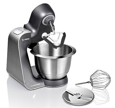 Mit drei Zubehör-Profis lässt die neue Bosch MUM 5 die Herzen anspruchsvoller Hobbyköche höher schlagen
