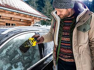 Kein mühevolles Schaben und Rubbeln mehr mit klammen Fingern – der elektrische Eiskratzer EDI 4 entfernt selbst dicke und hartnäckige Eisschichten von Autoscheiben schnell und mühelos