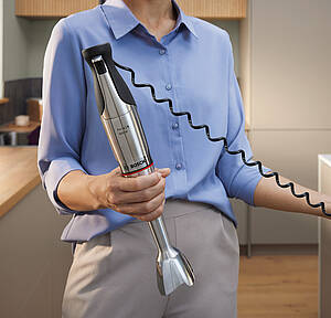 Als erster Stabmixer von Bosch verfügt er über sechs Klingen, zwei große und vier kleine. So werden noch feinere Ergebnisse in kürzester Zeit erzielt