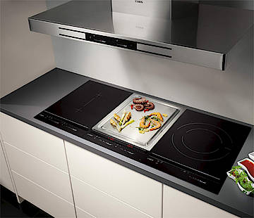 Induktion, Gas, Wok oder Teppan Yaki als Modulkochfelder (Fotos: AEG)