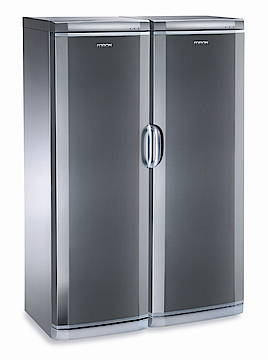 Die modernen "Side by Side" Kühl- und Gefrierschränke der neuen Produktlinie FORON by ARDO bestechen durch einen gro?en Nutzinhalt, eine neuartige Umluft-Kühlung sowie durch ein besonders leichtes Türöffnungssystem