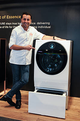In der TWINWash Waschmaschine werden nicht nur Küchentextilien wieder blitzsauber (wie im Praxistest von Technikzuhause bestätigt)