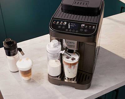 Die Magnifica Duo bietet viele Kaffeespezialitäten auf Knopfdruck (©De'Longhi)