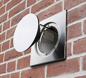 Mauerkasten mit Dämmwert von 0,95 W/m2K (Fotos:Weibel)