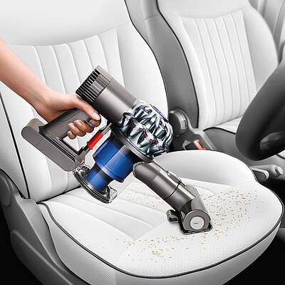 Die neuen Dyson v6: Klein, leicht, mit viel Power und ohne lästiges Kabel. Außerdem schnell zum Handstaubsauger verwandelt.