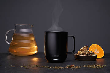 Die patentierte Wärmetechnologie von Ember und feines Produktdesign ergeben eine heiße Empfehlung für alle, die Heißgetränke bei perfekter Temperatur genießen möchten - egal wo