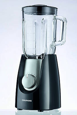 Mit 600 Watt Leistung und robusten Edelstahlmessern zerkleinert der Grundig Standmixer SM 7280 alle Zutaten in Sekundenschnelle; ein patentierter Öffnungsmechanismus für die Messereinheit sorgt für Sicherheit