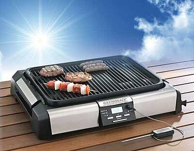 Der Elektrogrill Advanced besitzt ein integriertes Thermometer. (Fotos: Gastroback)