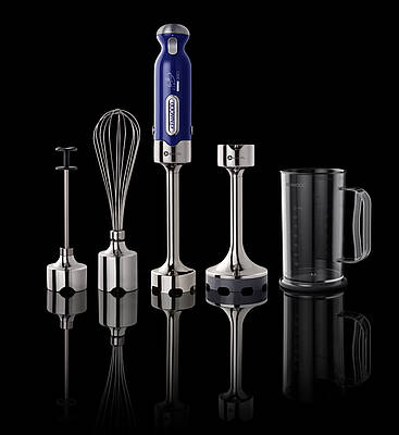 Zaubert das "schlanke Sahnehäubchen" auf Süßspeisen und Suppen: Kenwood Stabmixers HB 856S