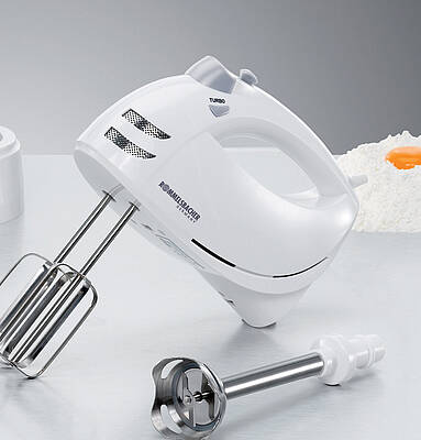 Ein Profi nicht nur für die Weihnachtsbäckerei: der Handmixer von Rommelsbacher mit kräftigem 300 Watt Motor und 6 Geschwindigkeitsstufen