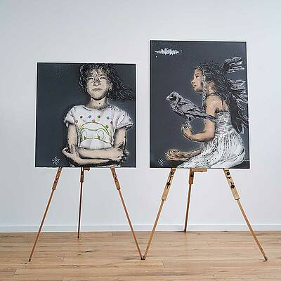 Die beiden Nanoo Infrarot-Heizplatten wurden vom französisch-deutschen Street Artist L.E.T. (Les Enfants Terribles) gestaltet, der mit seinen Arbeiten international bekannt ist
