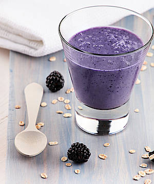Fruchteis, cremige Smoothies oder feine Sorbets – der Braun Standmixer JB 3060 erledigt diese Aufgaben auf Knopfdruck schnell und einfach