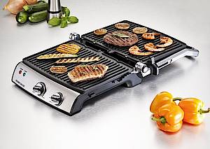 Um die Grillfläche zu vergrößern, kann der Kontaktgrill auch aufgeklappt werden