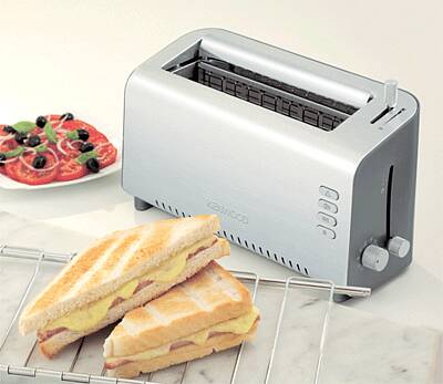 Röstet fast alles bei variabler Rösttemperatur (Fotos: Kenwood)