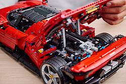 Knapp 4.000 Teile, den Lego Technic Daytona SP3-Supersportwagens in limitierter Auflage gibt es hier zu gewinnen!