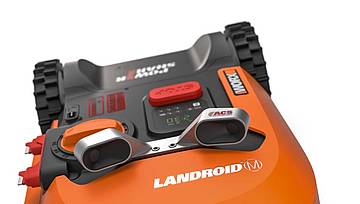 Mit den Worx Landroid Modellen lassen sich 300 bis 2.000 Quadratmeter Rasen sicher mähen. Außerdem bietet der Worx Landroid optionale Sicherheitsmodule. Und sprechen kann man mit dem versierten Mäher auch
