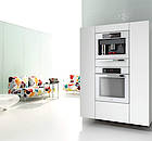 Einbaugeräte mit sämtlichen Flächen in pflegeleichtem Weiß (Fotos: Miele)