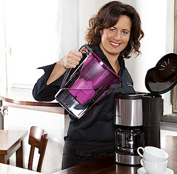 Schwört auf BWT-Wasserfilter: Nana Holthaus-Vehse, Deutsche Barista-Meisterin SCAE, Mitglied des deutschen Kaffeeverbandes, der deutschen Baristagilde und Kaffeesommelière