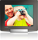 Fotos aus dem Internet per WiFi, der Photo-Frame macht es möglich. (Fotos: Philips)