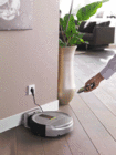 Macht völlig selbstständig sauber, der Staubsaugerroboter Home-Run. (Fotos: Philips)