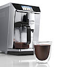 Die interaktive PrimaDonna Elite von De’Longhi vereint Kaffee- und Kakaogenuss in einem Gerät