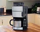 Über ein digitales Bedienelement lassen sich bei beiden Modellen ein programmierbarer Timer sowie die gewünschte Brühstärke und die Uhrzeit einstellen