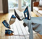 Das Impact Dampfbügeleisen von Russell Hobbs soll nicht nur komfortabel Wäsche glätten, sondern auch einen Sturz ohne Schaden überleben