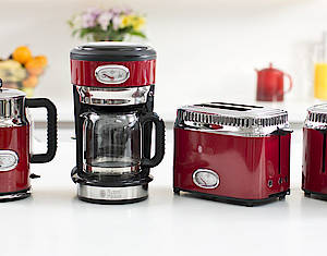 Im sympathischen Retro Look zeigt sich die neue Frühstücksserie von Russel Hobbs