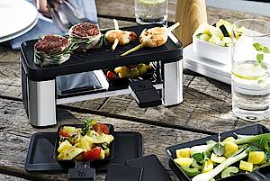 Ideal für 2 Personen: das Mini-Raclette. Es verfügt zusätzlich über eine Schale für Schoko-Fondue