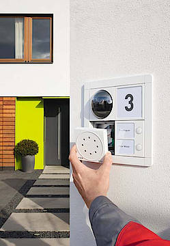 Die Türstation bietet mit ihren vielen Funktionen Sicherheit (Fotos: Ritto)