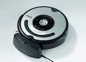 Etwa drei Stunden Aufladezeit braucht iRobot Roomba an der Dockingstation (Fotos: Klein & More)