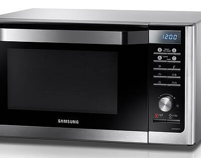 Samsung Smart Oven - wie geschaffen für die schnelle, gesunde Küche. Die Kombination aus Mikrowelle und Backofen macht es mit vorprogrammierten Rezepten auch ungeübten Köchen leicht