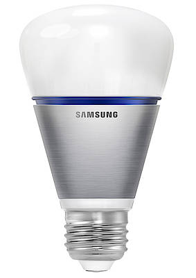 Per Bluetooth oder WLAN vom Mobilgerät steuerbar: Mit den neuen Samsung Smart Bulbs ist der erste Schritt ins vernetzte Heim getan