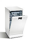 Nur 45 Zentimter ist die Front der Spülmaschine Speed-Matic-45 breit. (Fotos: Siemens)
