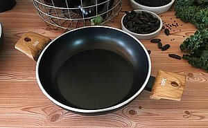 Rustikal, schick und tafeltauglich (Marke Silit)