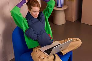 Stoov erweitert seine Kollektion tragbarer Wärmeprodukte um neue Farbvarianten