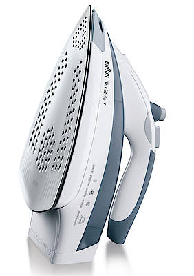Verbesserte Dampfstoß-Leistung und eine optimierte Bügelsohle versprechen die neuen Braun Tex-Style Bügeleisen