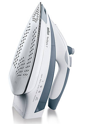 Verbesserte Dampfstoß-Leistung und eine optimierte Bügelsohle versprechen die neuen Braun Tex-Style Bügeleisen