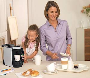 Espresso, großer Kaffee, Tee, Kakao, Latte Macchiato - fast alles ist mit der Tassimo möglich (Fotos: Bosch)
